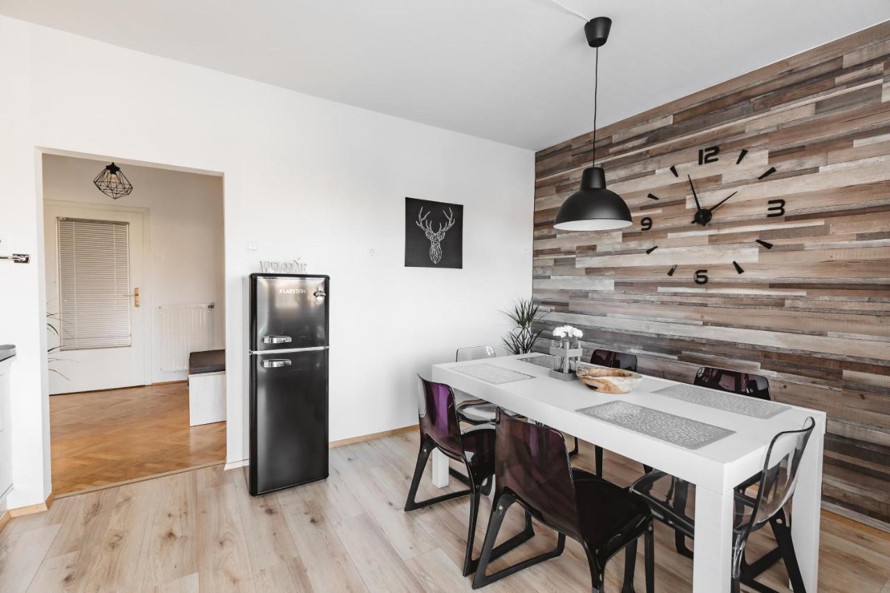 Drive Caffe Apartments Trzin Luaran gambar
